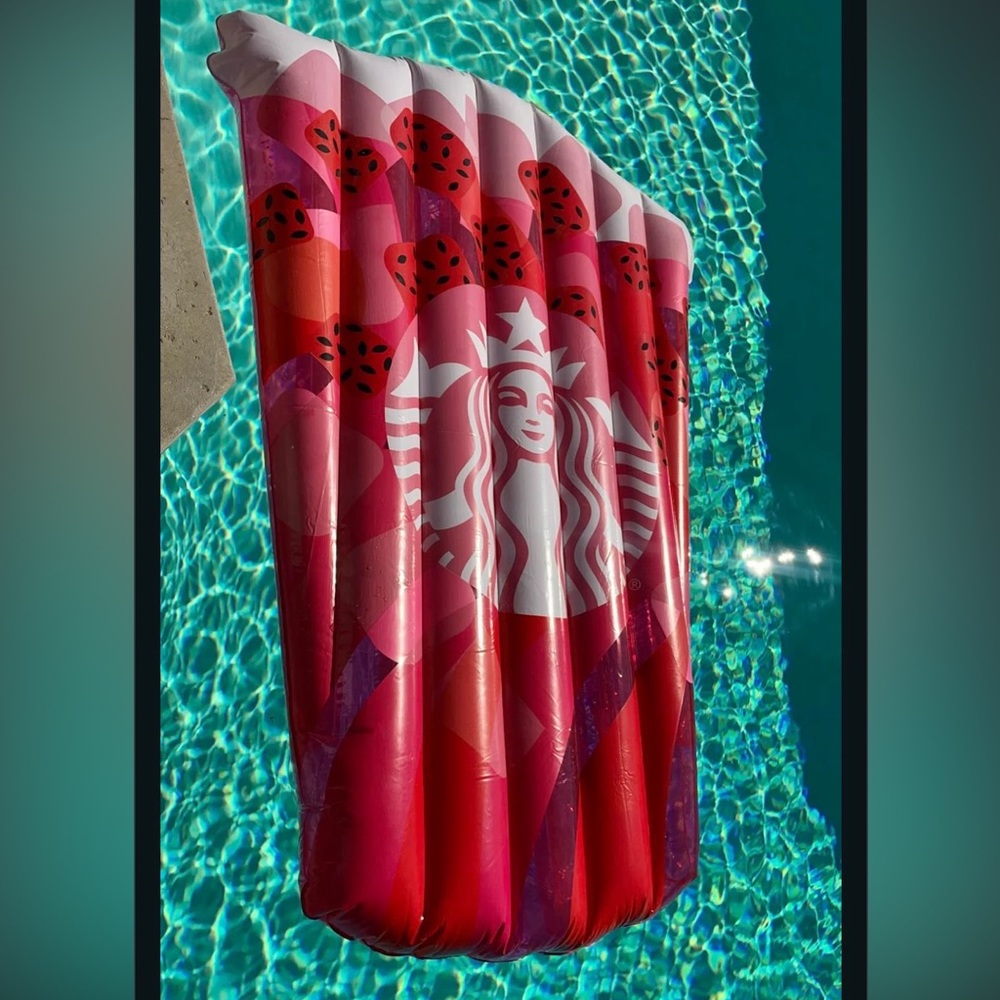 Starbucks Dragonfruit Refresher Pool Float